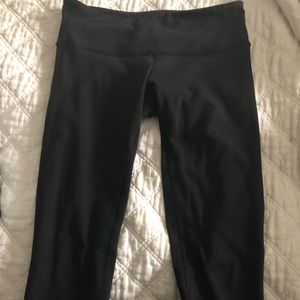 Lululemon size 4 full length black wunder under